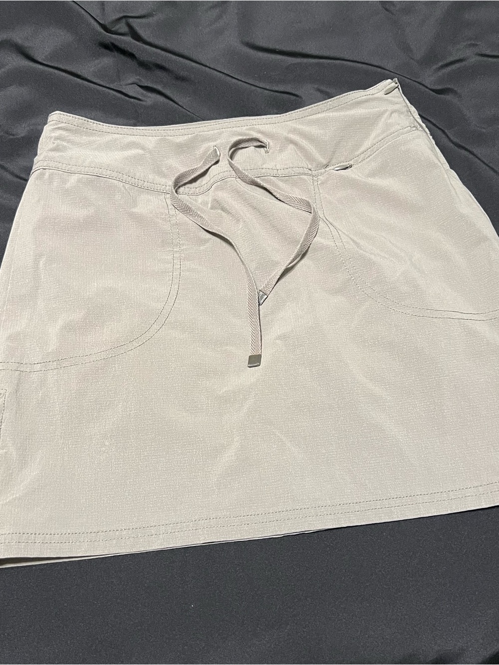 Green tea taupe Drawstring Pocket Skort perfect for outdoor activity